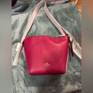 NWT/Coach Fuchsia Leather Shoulder Bag